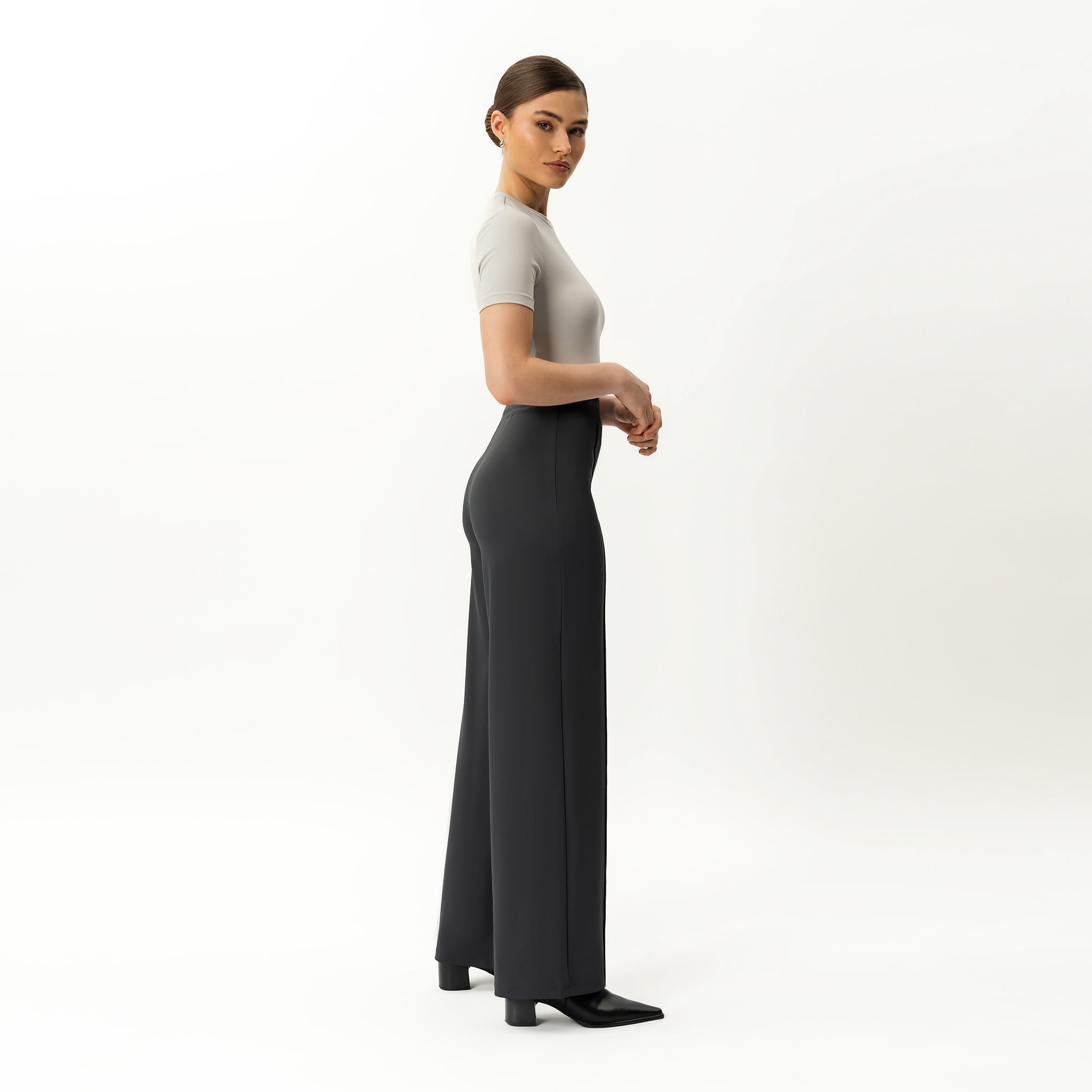 Asana Relaxed Front Crease Pant - Ninepine